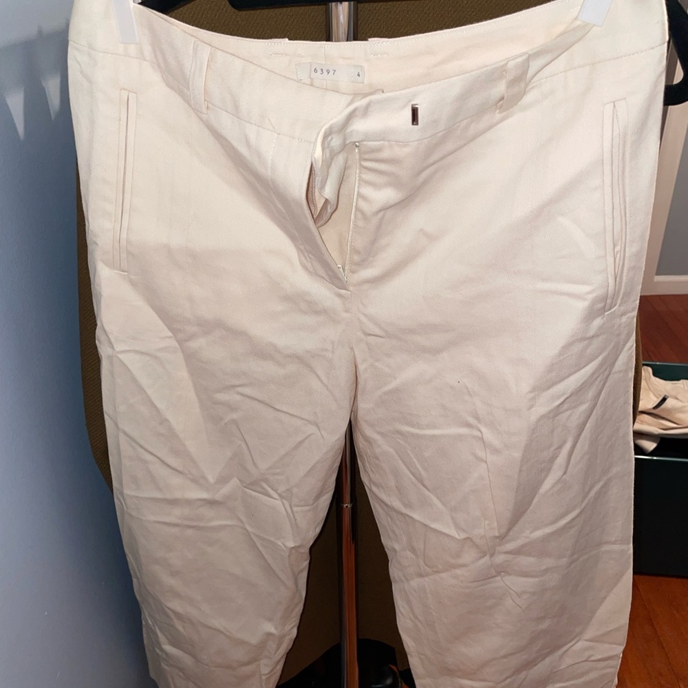 6397 cropped white linen pants